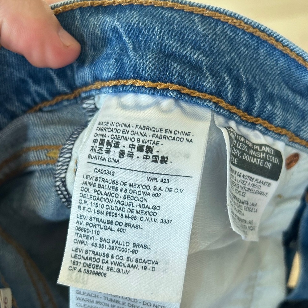 Levis Premium Ribcage Shorts 26 Blue Denim High Rise Be Happy Embroidered Short - Picture 9 of 9